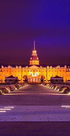 Schloss Karlsruhe bei Nacht